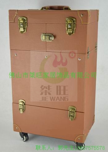 仿古万向轮拉杆化妆箱