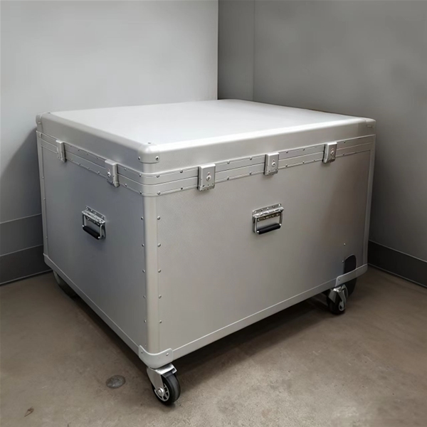 中海油设备器材全铝镁合金一体成型运输航空箱