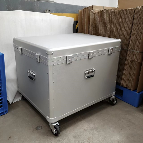 中航油铝镁合金航空箱中海航全铝板运输周转箱